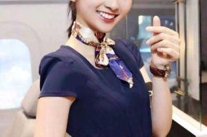 超级空姐：揭秘高颜值空乘的飞行生活