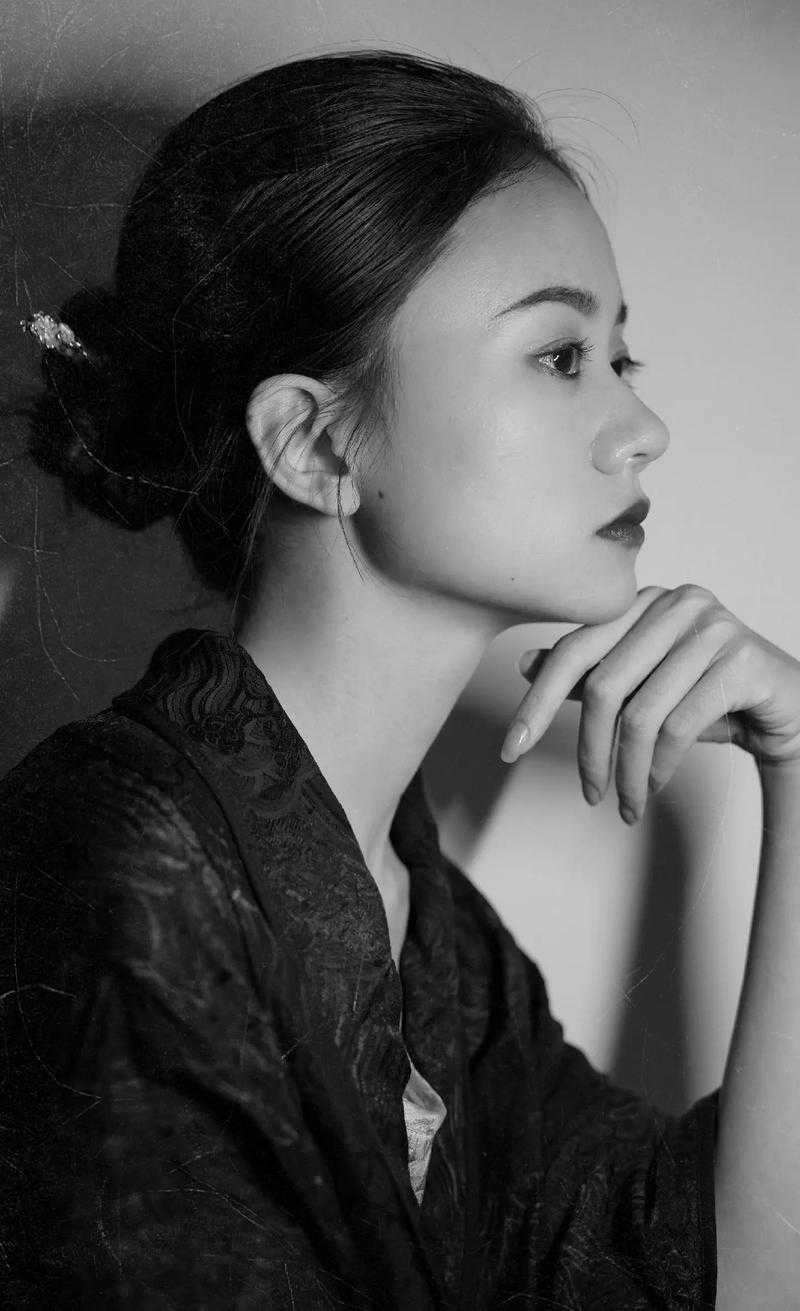 亚洲人成伊人成:探索东方美学的现代魅力
