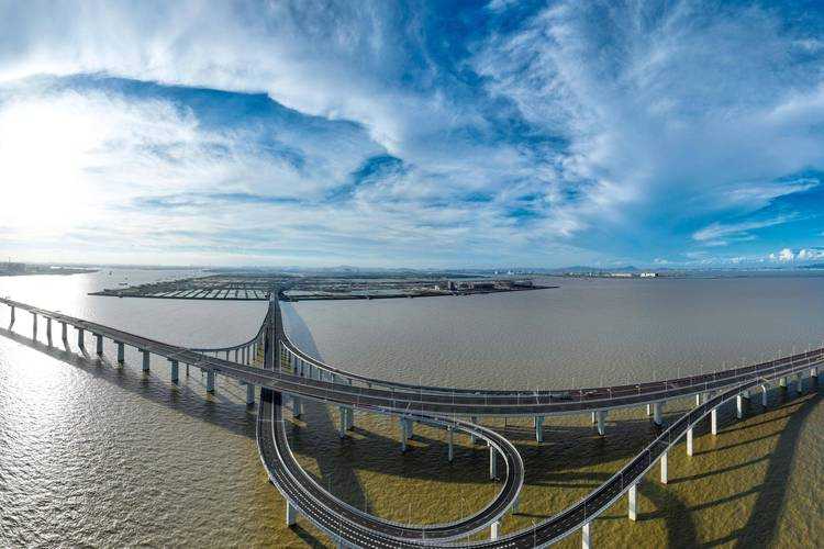 解码欧美无人区技术标准AAAAA:如何重塑行业格局与未来图景?
